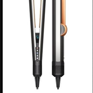 Dyson Airstrait Under full warranty October 2025